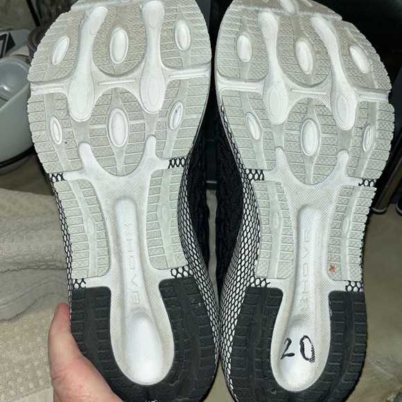 Under Armour HOVR Machina 3 Clone UA Black White Men Road Running 3026729-003 - Picture 6 of 9